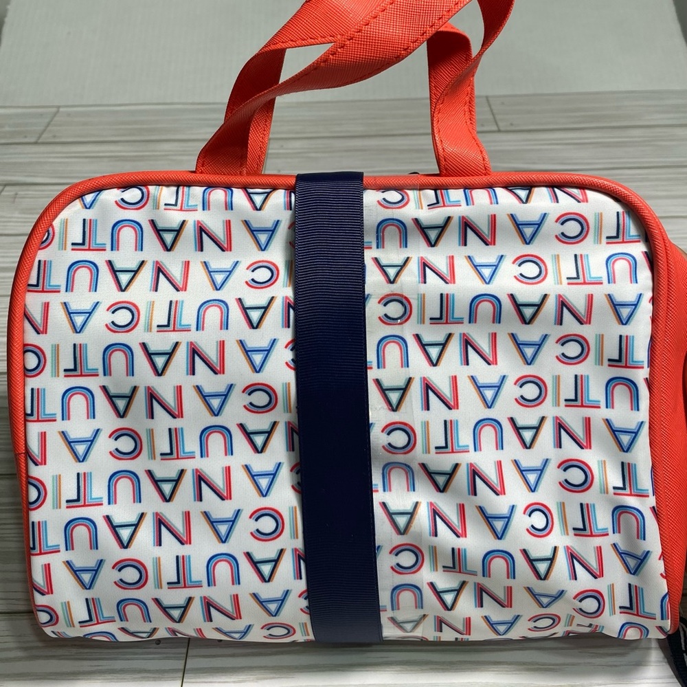 Náutica 2 pieces Toiletry cosmetic bag. New without tag